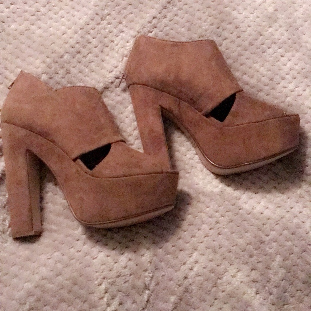 Tan platform heels size 9.